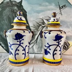 Par de Potes em Porcelana