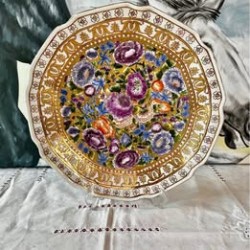 Par de Ânforas e Prato Oriental