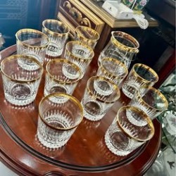 Balde Gelo e Copos de whisky