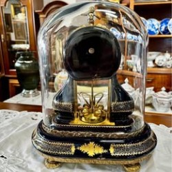 Relógio em Porcelana