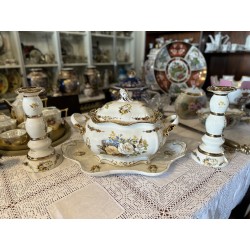 Terrina em Porcelana e castiçais