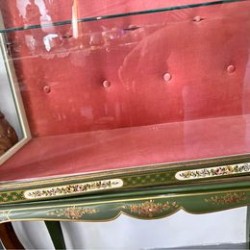 Vitrine Em Madeira