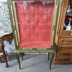Vitrine Em Madeira
