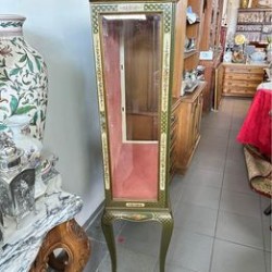 Vitrine Em Madeira