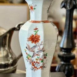 Jarra em Porcelana [VA] Magnólia