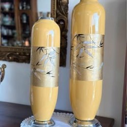 Par de Jarras em Porcelana